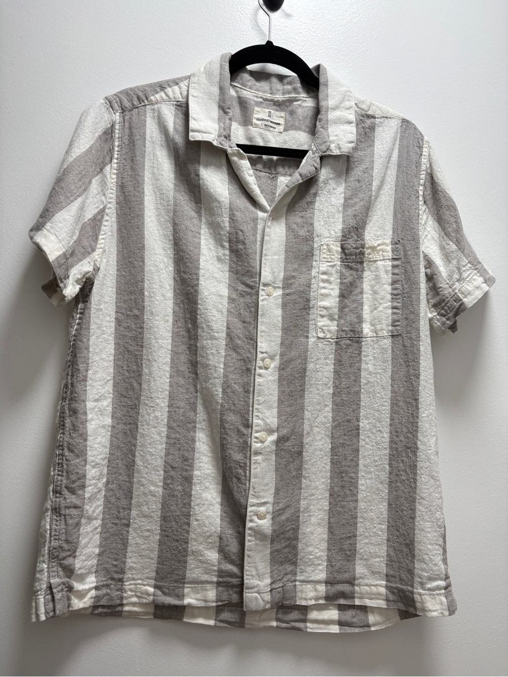 Men's Short-Sleeve Vertical Stripe Button-Down Shirt - Beige & White linen blend